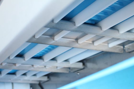 S/S フレームのクリート付きベルト エレベーター