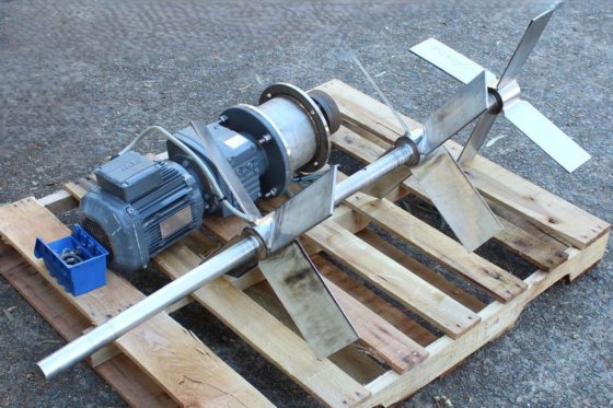 WEG 低速电动搅拌机