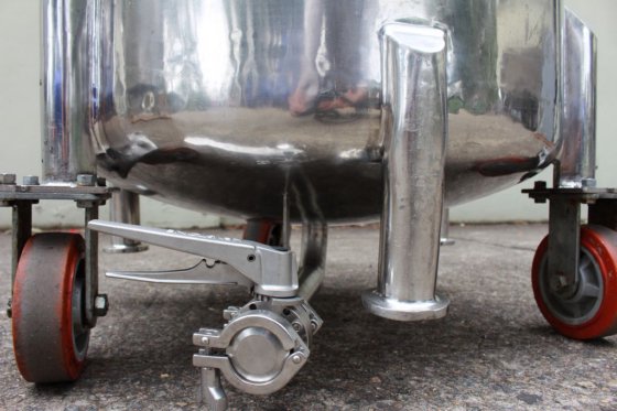 不锈钢移动坦克