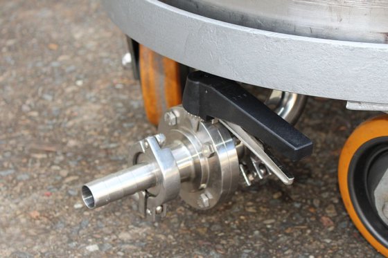 電気加熱式ステンレススチールジャケットタンク