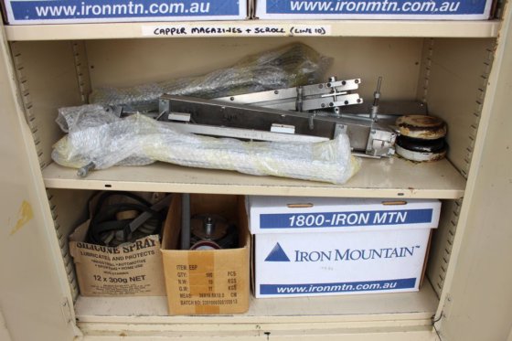 Inil 直列式自动螺旋封盖机带升降装置