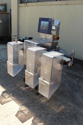 带空气喷射剔除器的 Garvens 检重秤