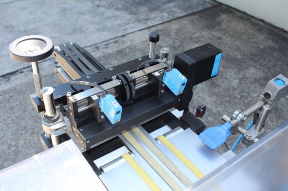 带空气喷射剔除器的 Garvens 检重秤