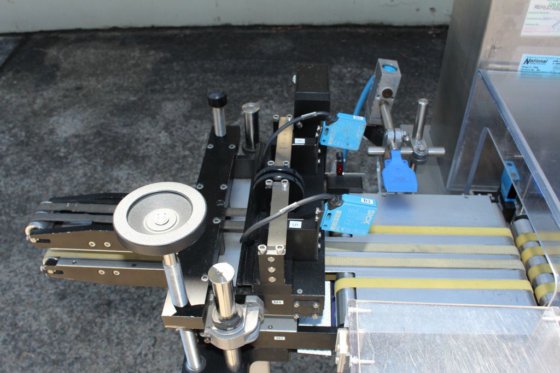 带空气喷射剔除器的 Garvens 检重秤