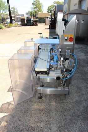 带空气喷射剔除器的 Garvens 检重秤