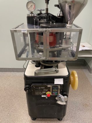 マネスティタブレットプレス