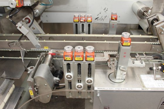 IMA全自动卧式装盒机