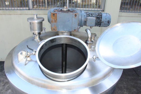 佩非布工程公司不锈钢夹套罐（带分液器