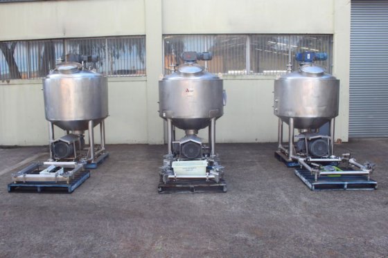 佩非布工程公司不锈钢夹套罐（带分液器