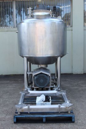 佩非布工程公司不锈钢夹套罐（带分液器