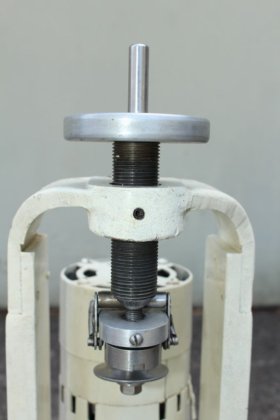 Filamatic 台式压盖闭合器