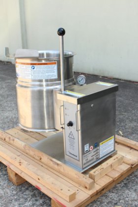 克利夫兰电热蒸汽倾斜水壶