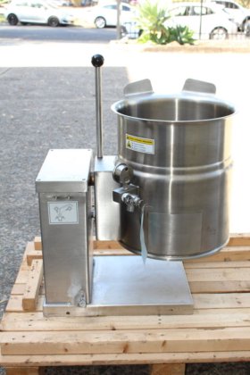 克利夫兰电热蒸汽倾斜水壶