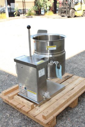 克利夫兰电热蒸汽倾斜水壶