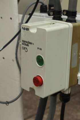 John Heine 半自动封罐机