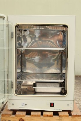 サンヨーCO2インキュベーター