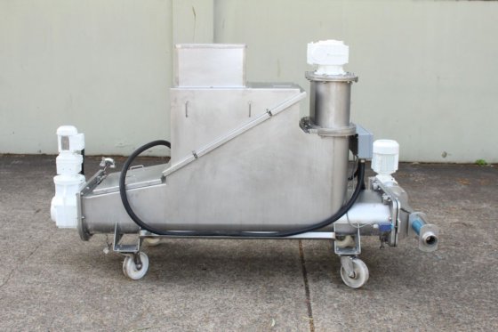 "BVT" 不袗黄油/糊挤出机泵，带 MultiAuger 进料系统