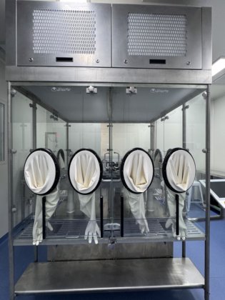 Dara 半自动层流式静脉输液袋灌装和封口机