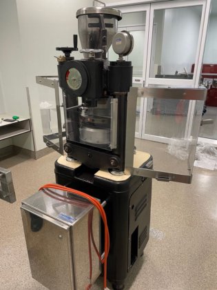 マネスティタブレットプレス