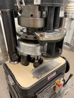 マネスティタブレットプレス