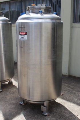 ピティット・エンジニアリング ステンレススチール断熱真空/圧力タンク
