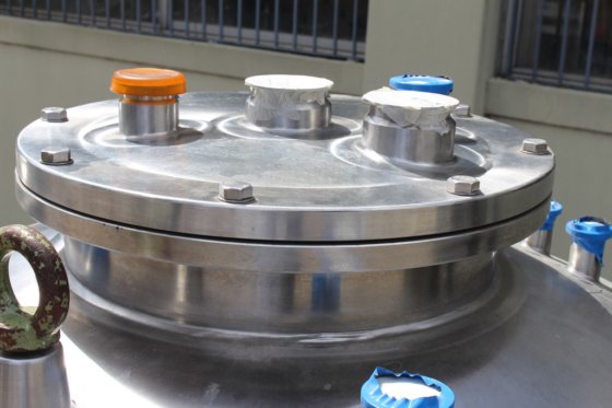 ピティット・エンジニアリング ステンレススチール断熱真空/圧力タンク