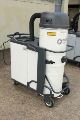 ニルフィスク ポータブル産業用掃除機