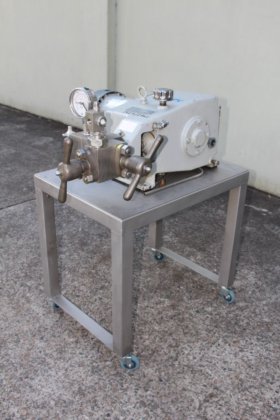 APV 实验室两级均质机