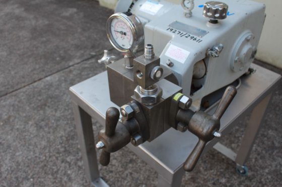 APV 实验室两级均质机