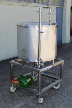 ステンレス製乳化タンク