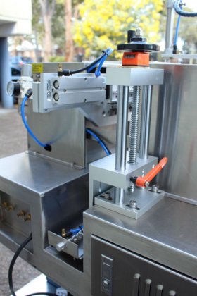 SZHXマシン 半自動超音波チューブシール機