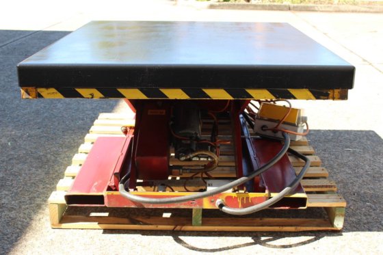 Mesa elevatória com tesoura Safetech