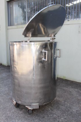 不锈钢移动坦克