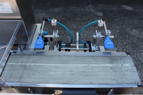 带空气喷射剔除器的 Garvens 检重秤