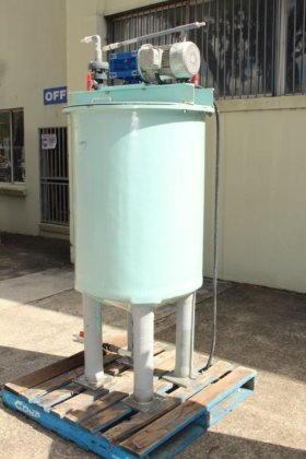 带螺带式搅拌器的玻璃纤维罐