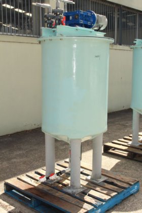 带螺带式搅拌器的玻璃纤维罐