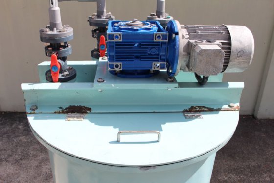 带螺带式搅拌器的玻璃纤维罐