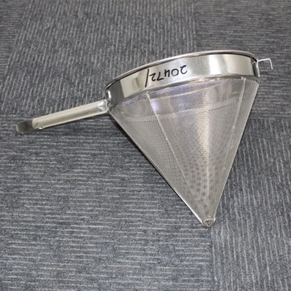 ステンレス製円錐形ストレーナー
