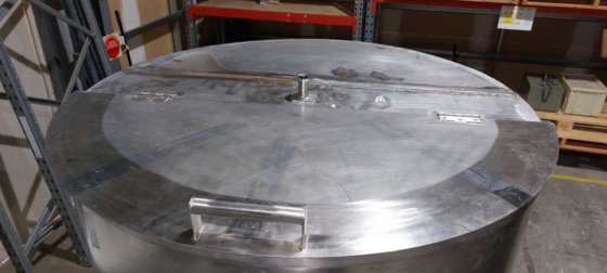 ロードセル付きステンレスタンク