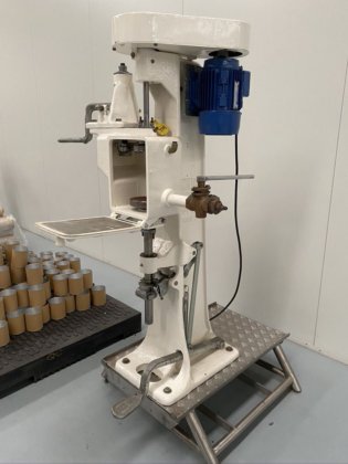 John Heine 罐头封罐机