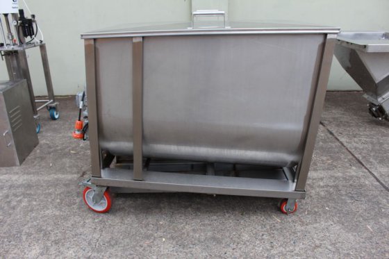 不锈钢移动进料斗