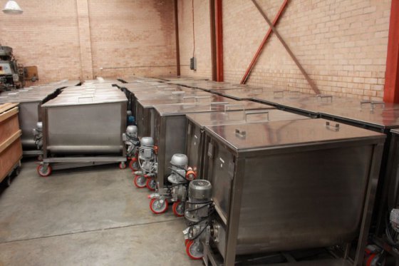 不锈钢移动进料斗