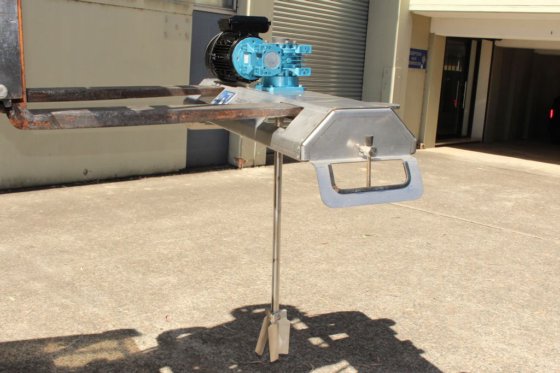 ミックスクイップ テラルバ 240V 低速S/S IBCミキサー