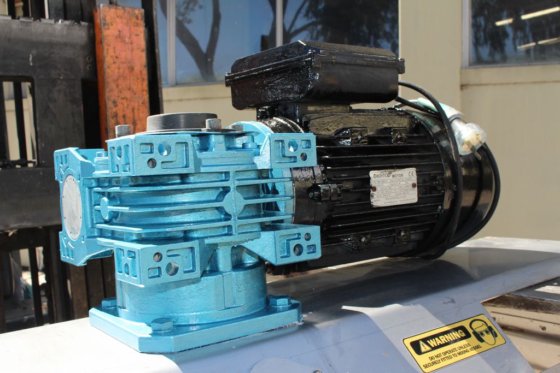 ミックスクイップ テラルバ 240V 低速S/S IBCミキサー