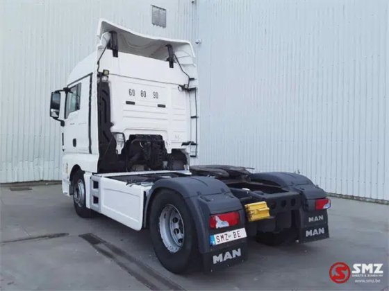 TGX 460