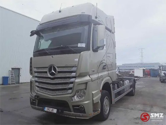Actros 1851