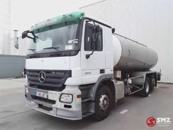 Actros 2544
