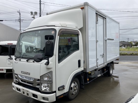 2017 いすゞ TRG-NLR85AN