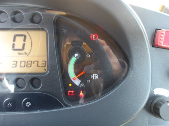 2015 ヒタチ/日立建機 ZW80-5B