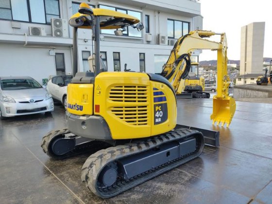 2009 コマツ PC40MR-3